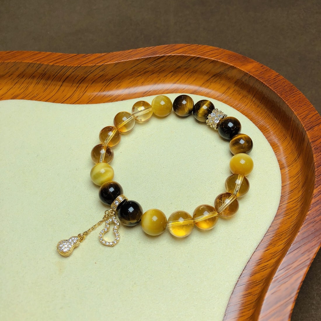 An Exquisite Crystal Bracelets - 7
