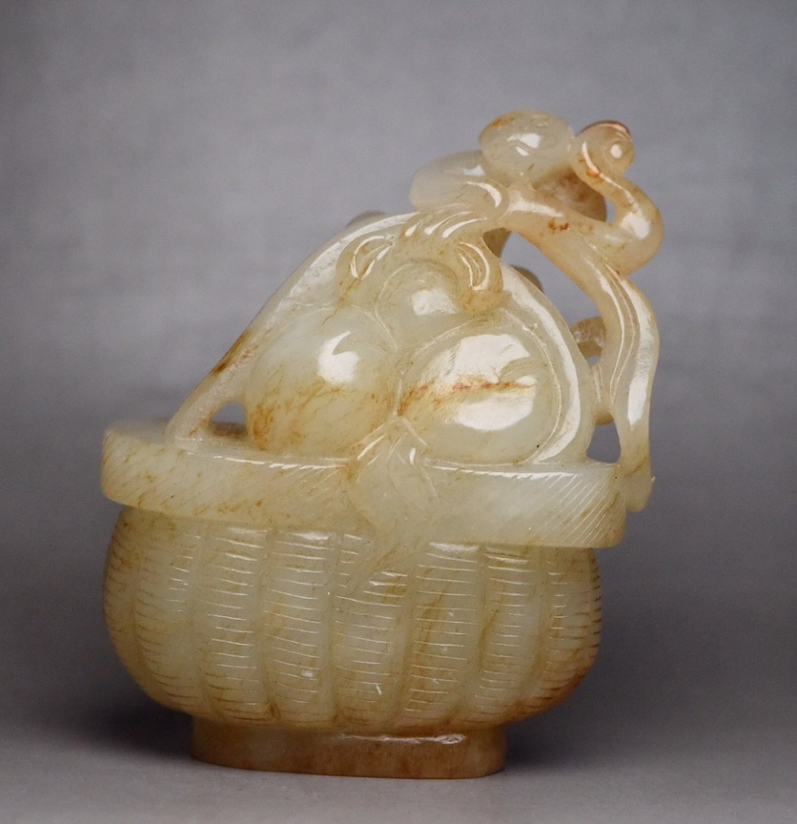 An Exquisite White Jade Monkey Ornament: An Exquisite White Jade Monkey Ornament,Qing Dynasty,China,Size:2.9inx2.5inx1.1in,Weight:170g 白玉猴子摆件,中国清代