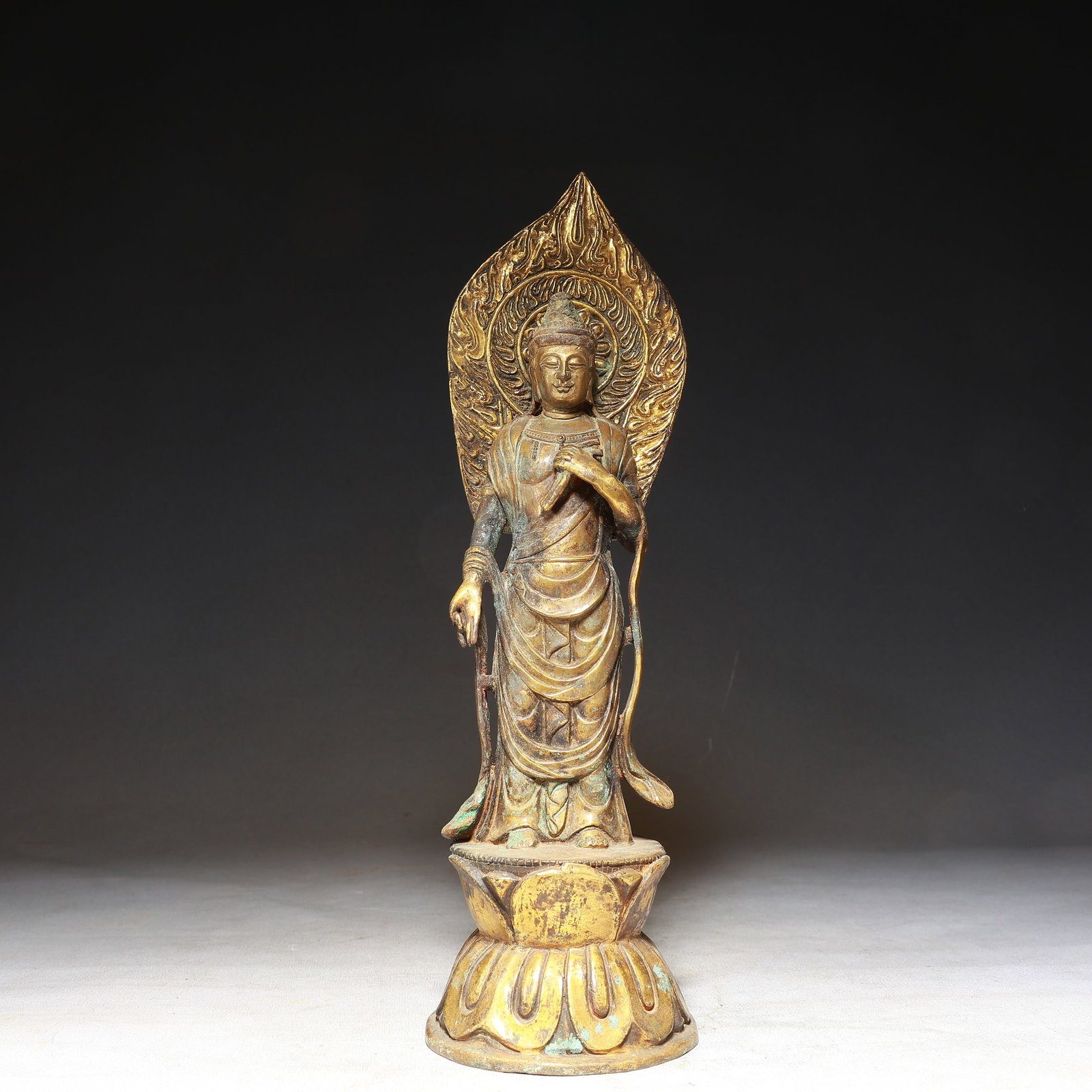 A Solemn Gilt Bronze Statue of Sakyamuni (1 of 9)