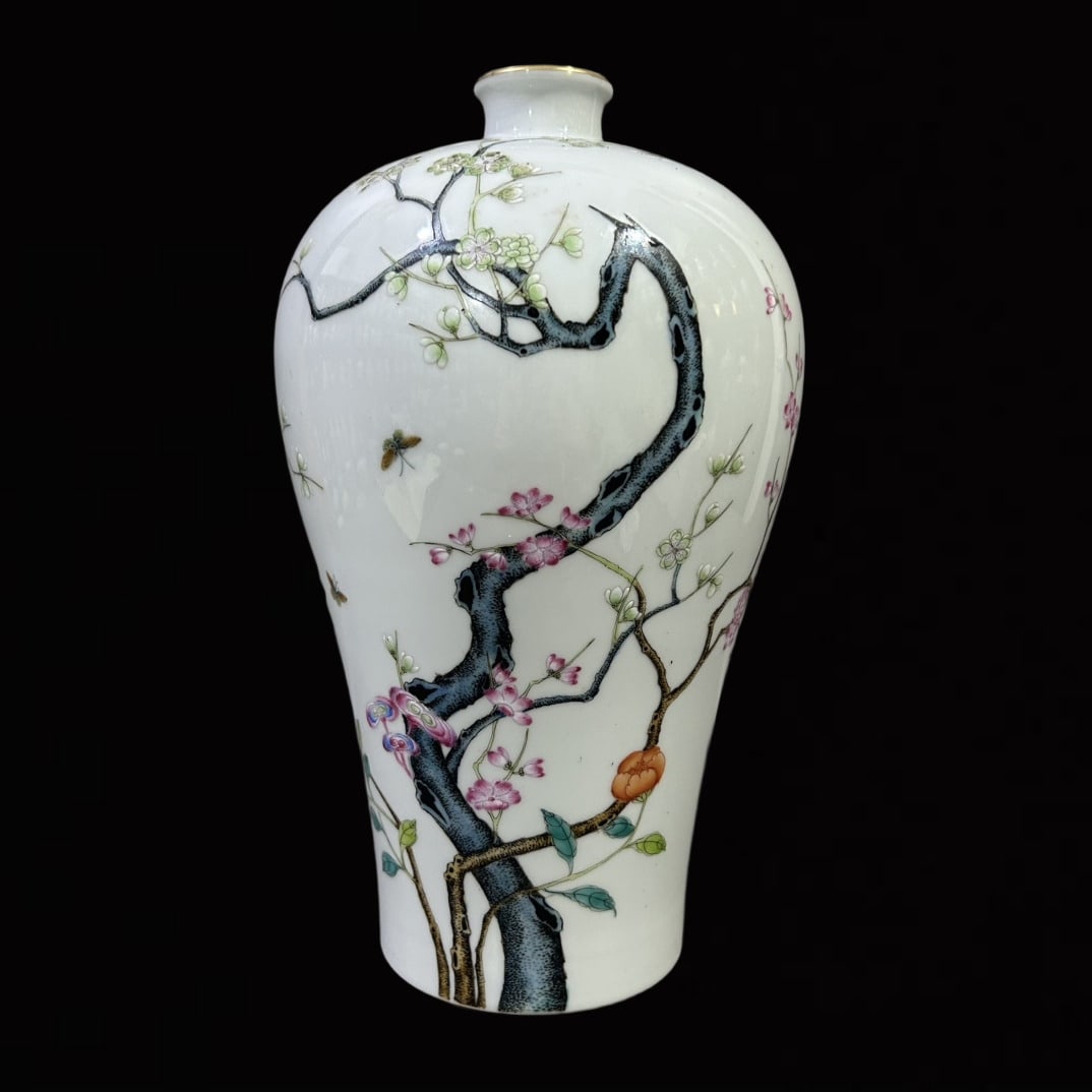 An Exquisite Famille-Rose Flower and Butterfly Pattern Vase,with poem: An Exquisite Famille-Rose Flower and Butterfly Pattern Vase,with poem,Qing Dynasty,China,Yongzheng Six-character Mark,Size:6.1inx12.8in