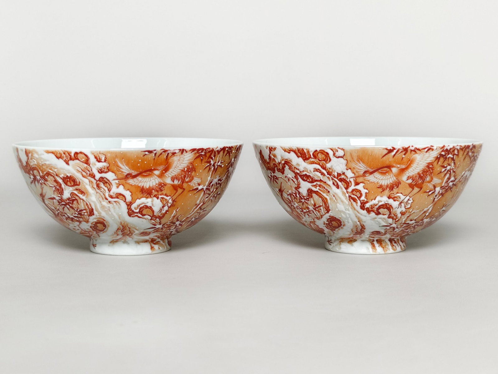 A Pair of Exquisite Iron-Red Crane Pattern Bowls (1 of 9)