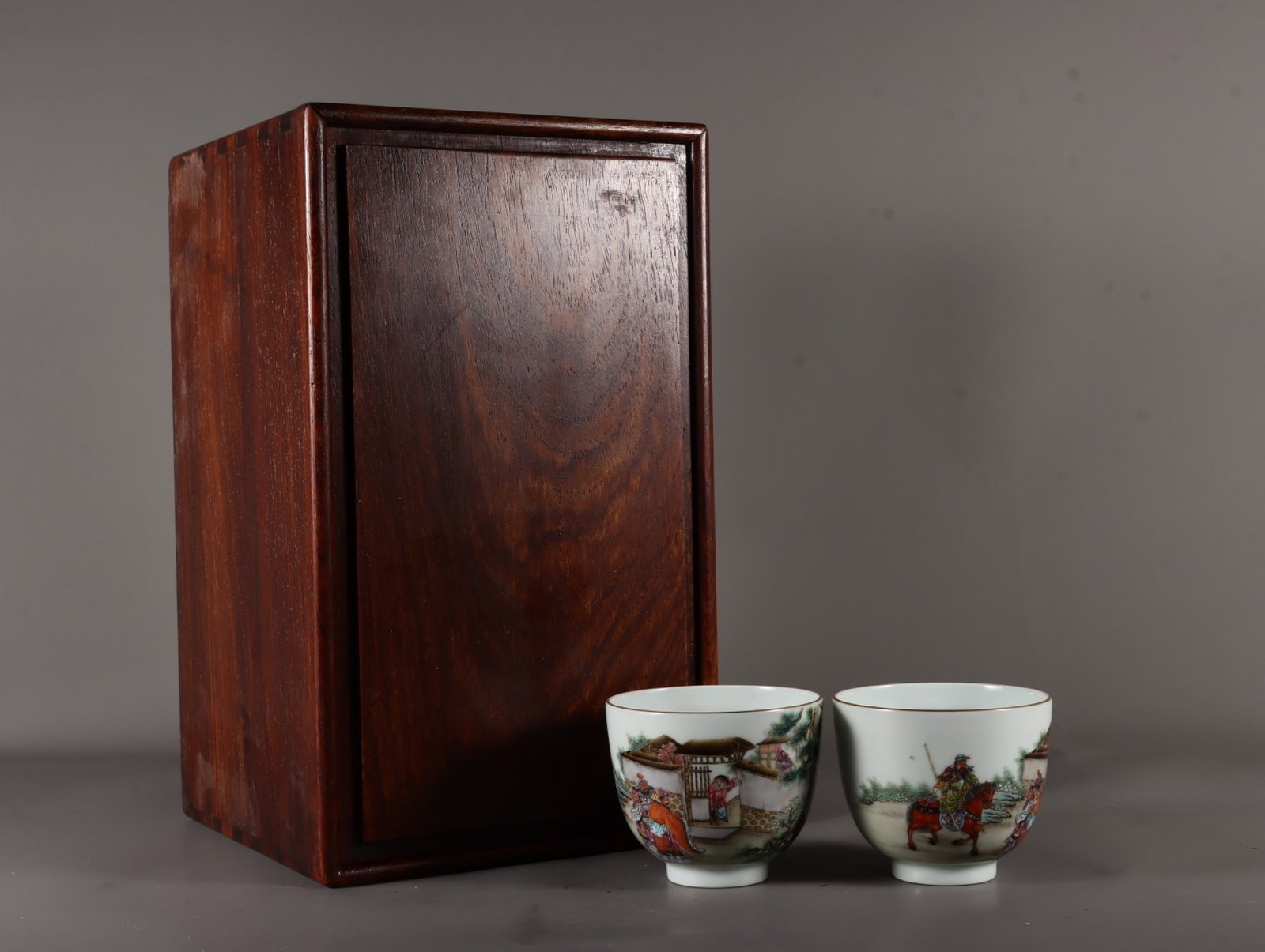 A Pair of Exquisite Enamel Character and Story Pattern Cups,with poem: A Pair of Exquisite Enamel Character and Story Pattern Cups,with poem,Qing Dynasty,China,Yongzheng Four-character Mark,Size:2.9inx3.5in