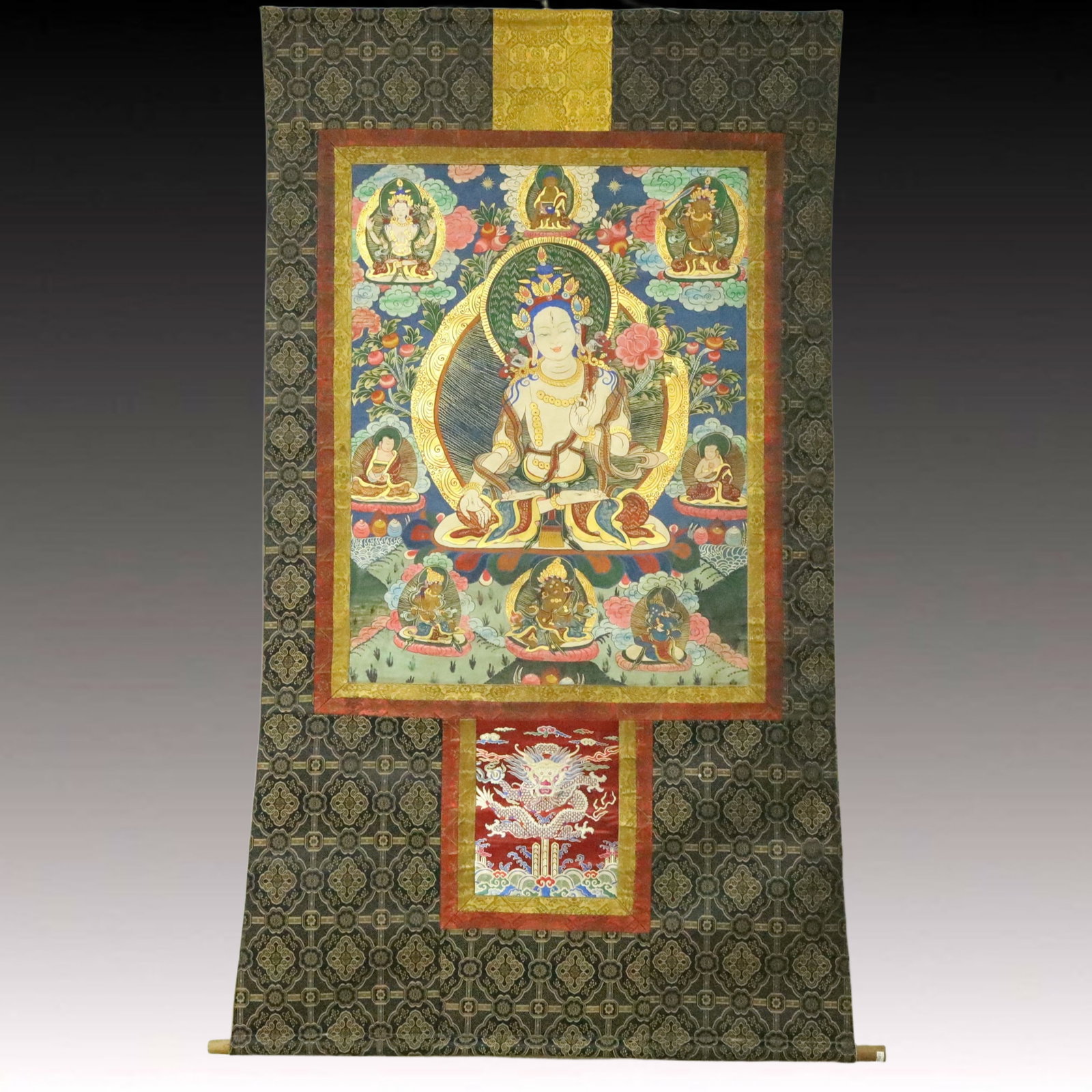 A Rare Brocade Painted Color Statue of White Tara Tangka: A Rare Brocade Painted Color Statue of White Tara Tangka,Qing Dynasty, China,Size:43.3inx74in 织锦彩绘白度母像唐卡,中国清&