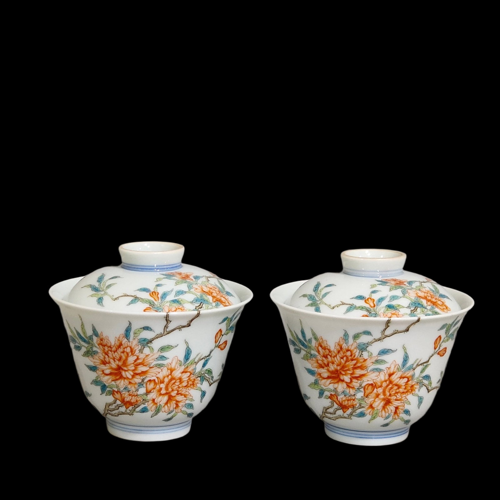 A Pair of Exquisite Famille-Rose Flower Pattern Bowls with Covers (1 of 9)