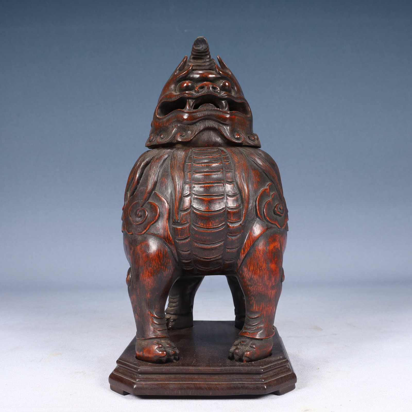 An Exquisite Bamboo Unicorn Ornament,With Base: An Exquisite Bamboo Unicorn Ornament,With Base,Qing Dynasty, China,Size:6.9inx5.9inx12.2in,Weight:1800g 竹雕独角兽摆件,带底座,中ࢲ