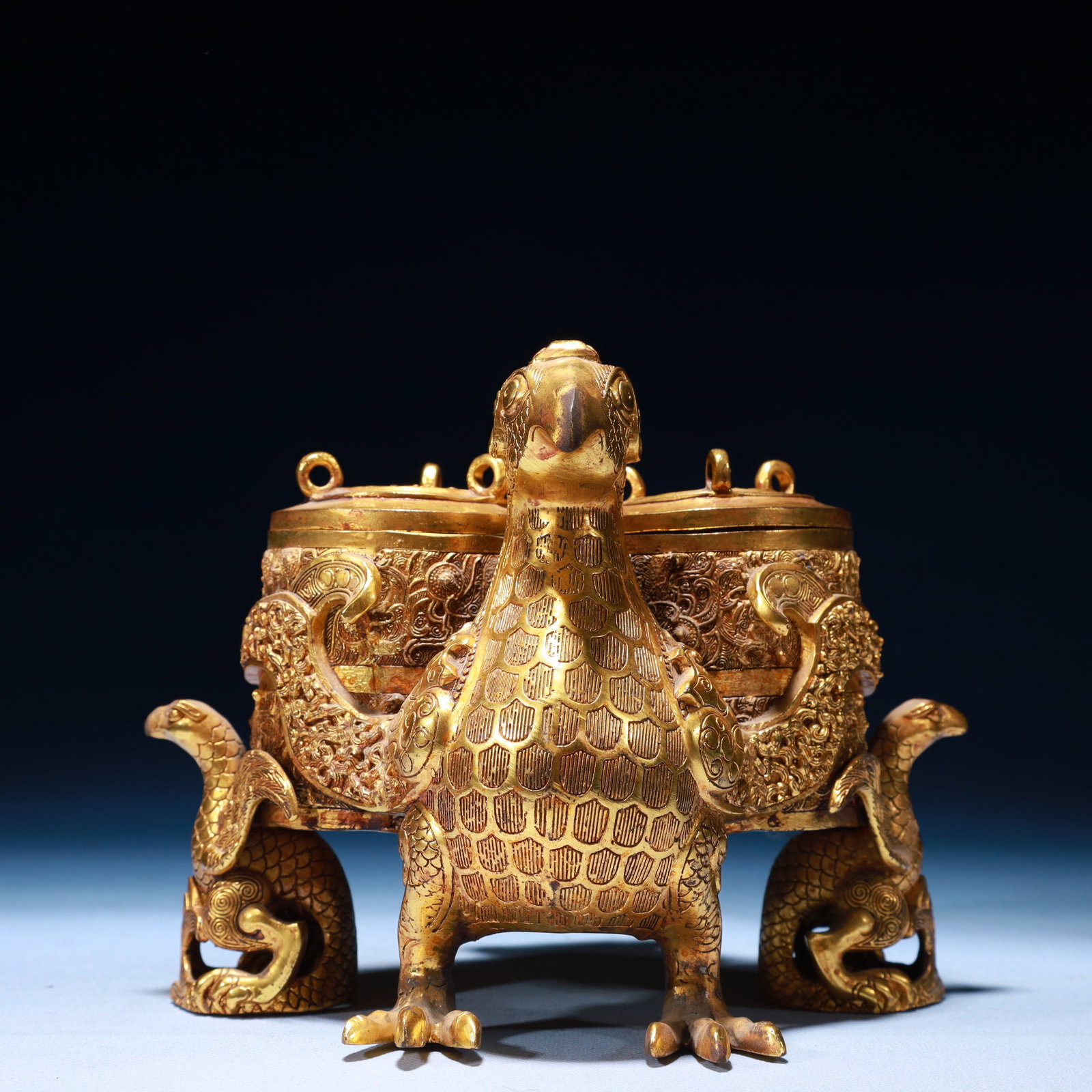An Exquisite Gilt Bronze Phoenix Pattern Conjoined Jars: An Exquisite Gilt Bronze Phoenix Pattern Conjoined Jars,Qing Dynasty,China,Size:7.5inx5.9inx6.3in,Weight:1450g 铜鎏金凤纹连体罐,中国清