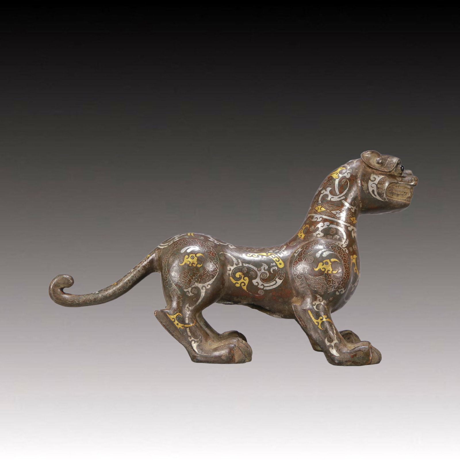 A Exquisite Gold and Silver-Inlaid Bronze Tiger Ornament (1 of 10)