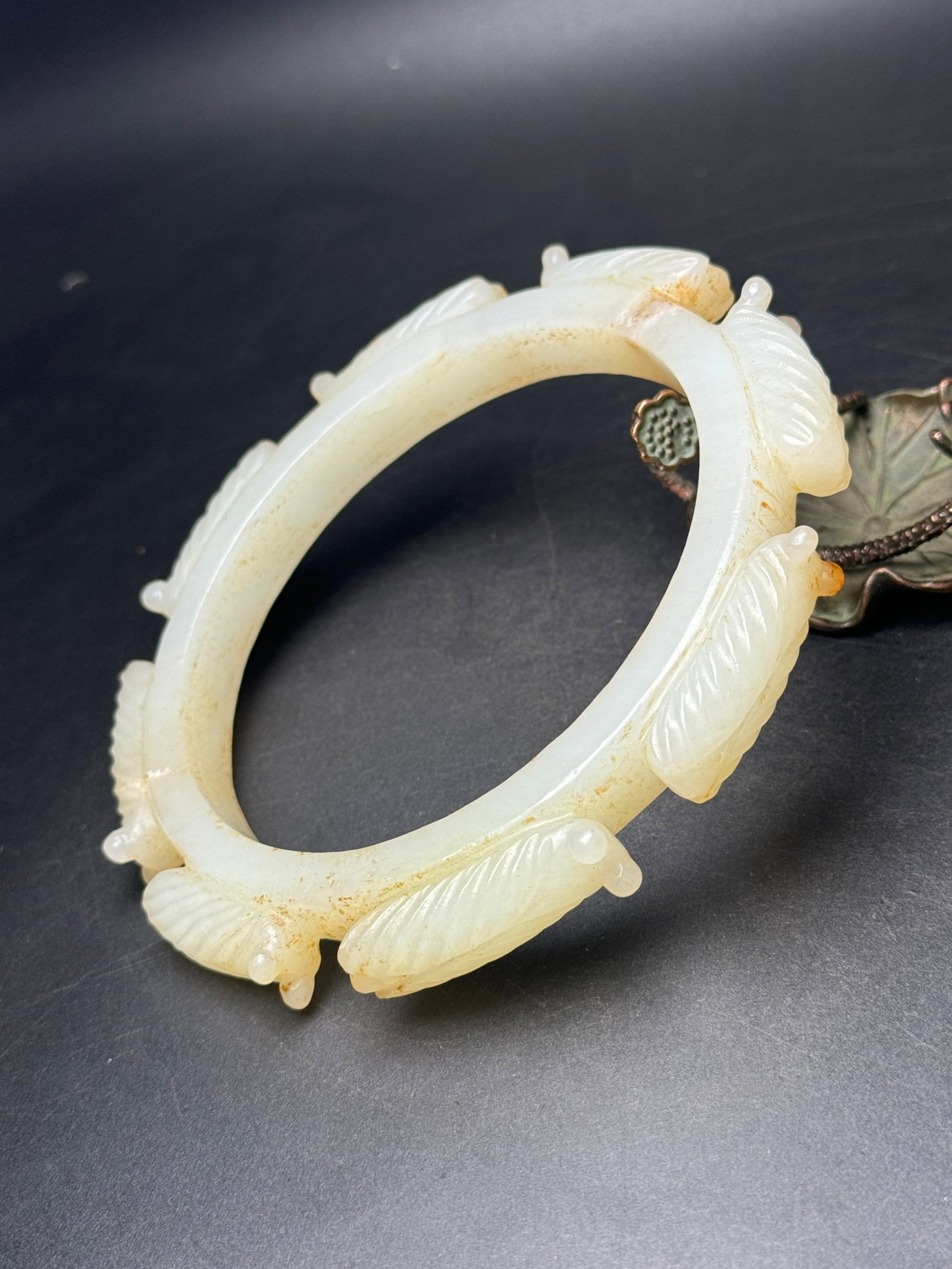 An Exquisite White Jade Cicada Pattern Pendant - 3