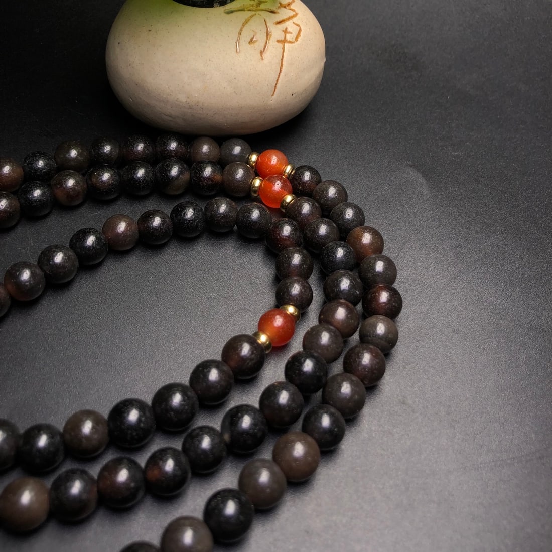 A Precious Agate Necklace - 8