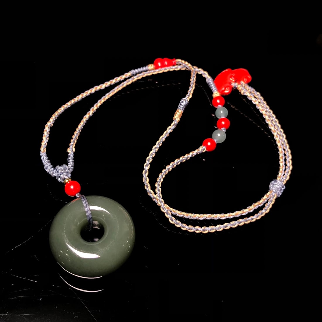 An Exquisite Jasper Pendant (1 of 5)