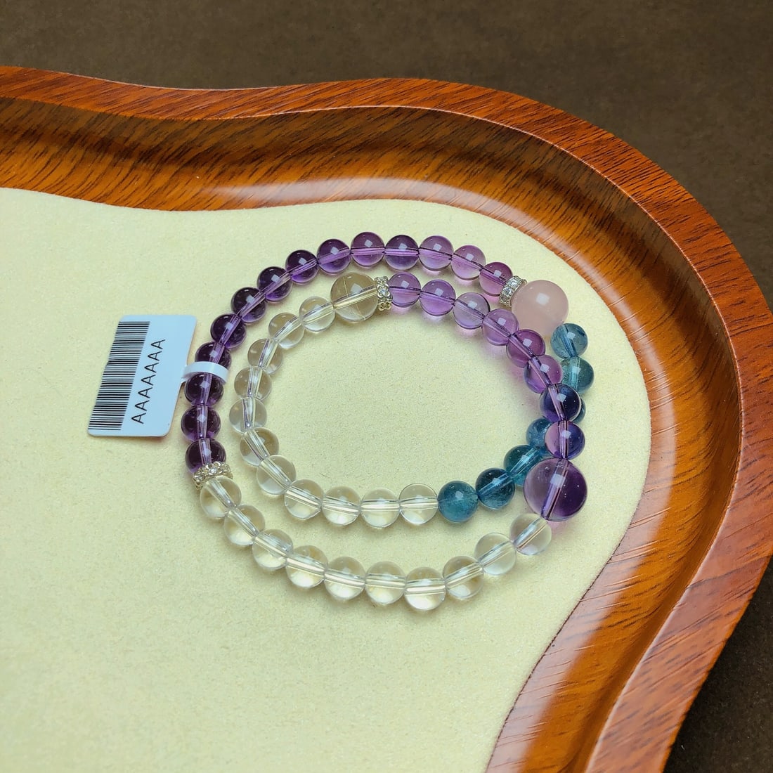 An Exquisite Crystal Bracelet: An Exquisite Crystal Bracelet,Size:0.3in,0.4in,Weight:25.2g 水晶手串