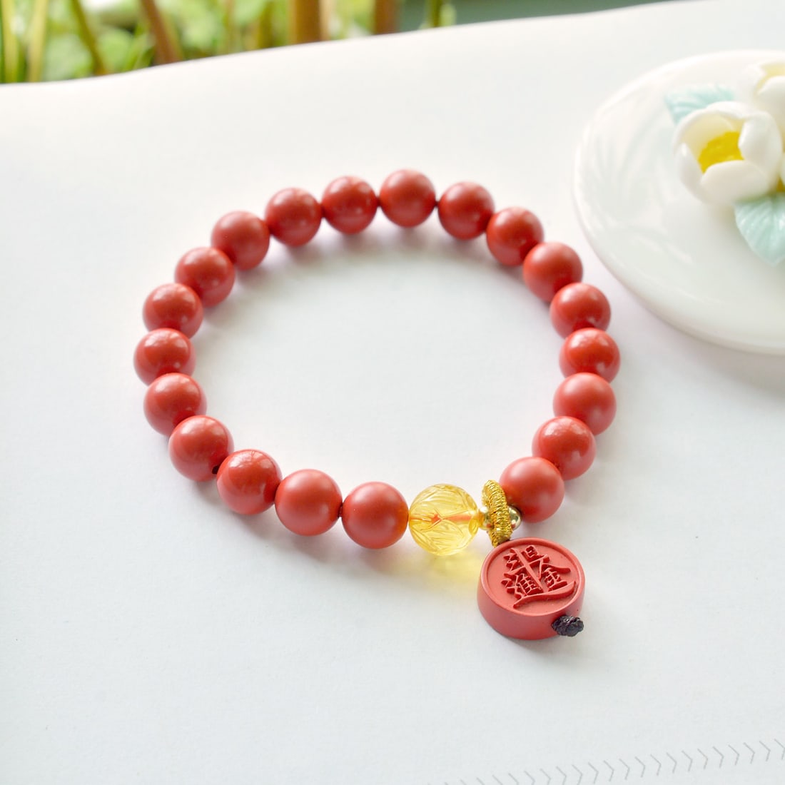 An Exquisite Cinnabar with Crystal Bracelets: An Exquisite Cinnabar with Crystal Bracelets,Size:0.3inx0.3in 朱砂配水晶手链