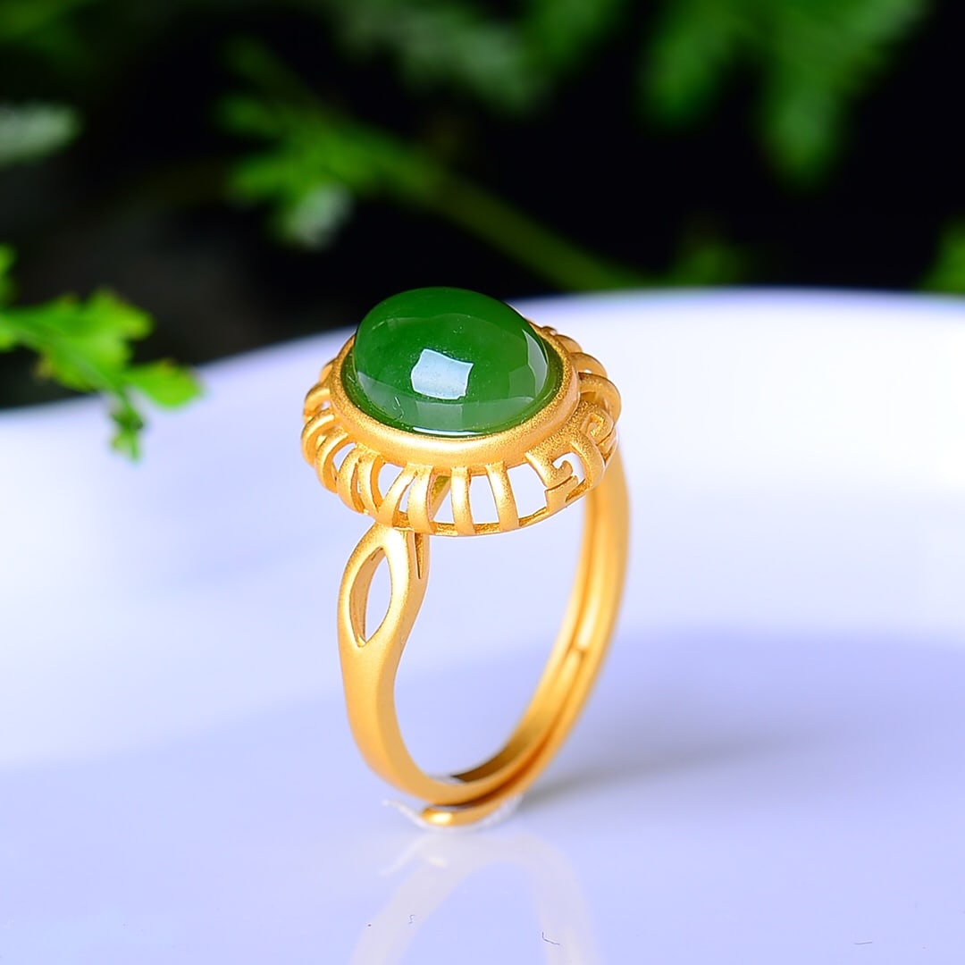 An Exquisite Sterling Silver-Gold Plated Inlaid Jasper Ring: An Exquisite Sterling Silver-Gold Plated Inlaid Jasper Ring,Size:0.3inx0.4in 纯银镀金镶碧玉戒指