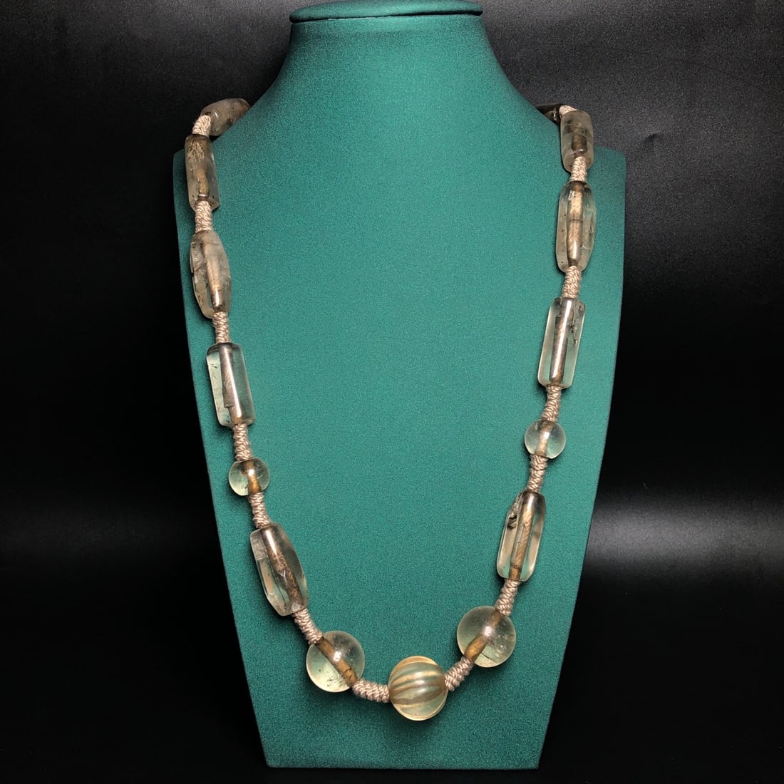 A Precious Crystal Necklace - 9