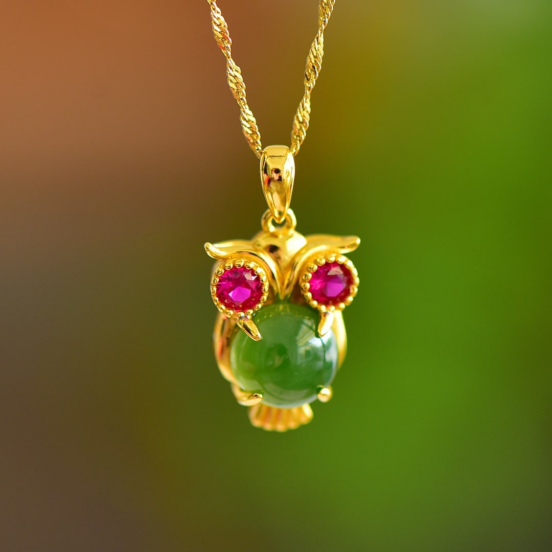 An Exquisite Sterling Silver-Gold Plated Inlaid Jasper Pendant,Inlaid Diamond: An Exquisite Sterling Silver-Gold Plated Inlaid Jasper Pendant,Inlaid Diamond,Size:0.4inx0.4in 纯银镀金镶碧玉项链,嵌钻石