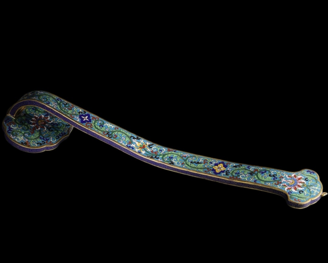 An Exquisite Cloisonne Character and Story Pattern Eight Treasures Pattern Bats and Peach Pattern - 6