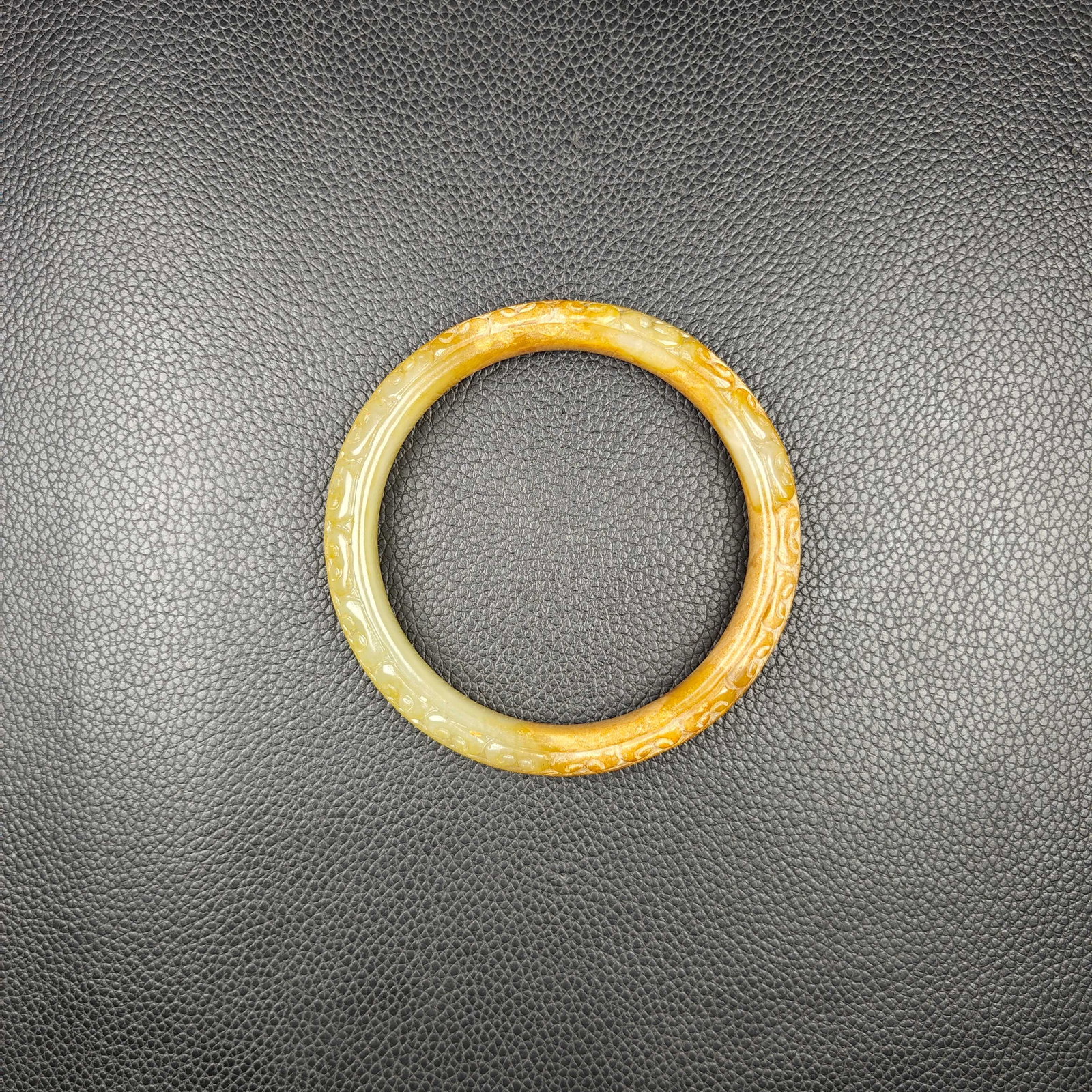 An Exquisite White Jade Bracelets - 2