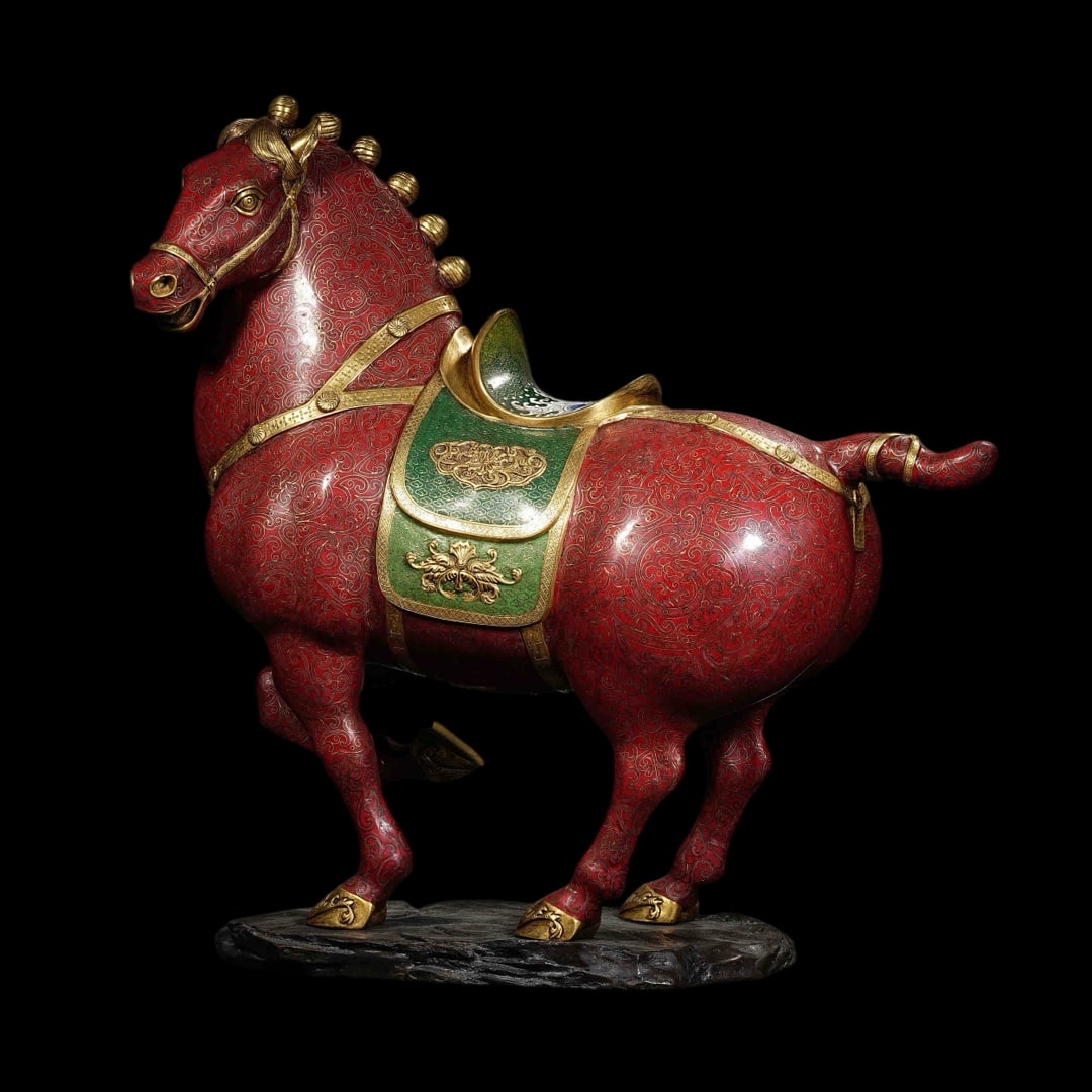 An Exquisite Cloisonne Horse Ornament: An Exquisite Cloisonne Horse Ornament Qing Dynasty, China Qianlong Four-character Mark Size:18.1inx7.1inx18.5in Weight:11.6kg景泰蓝唐马 中国清代