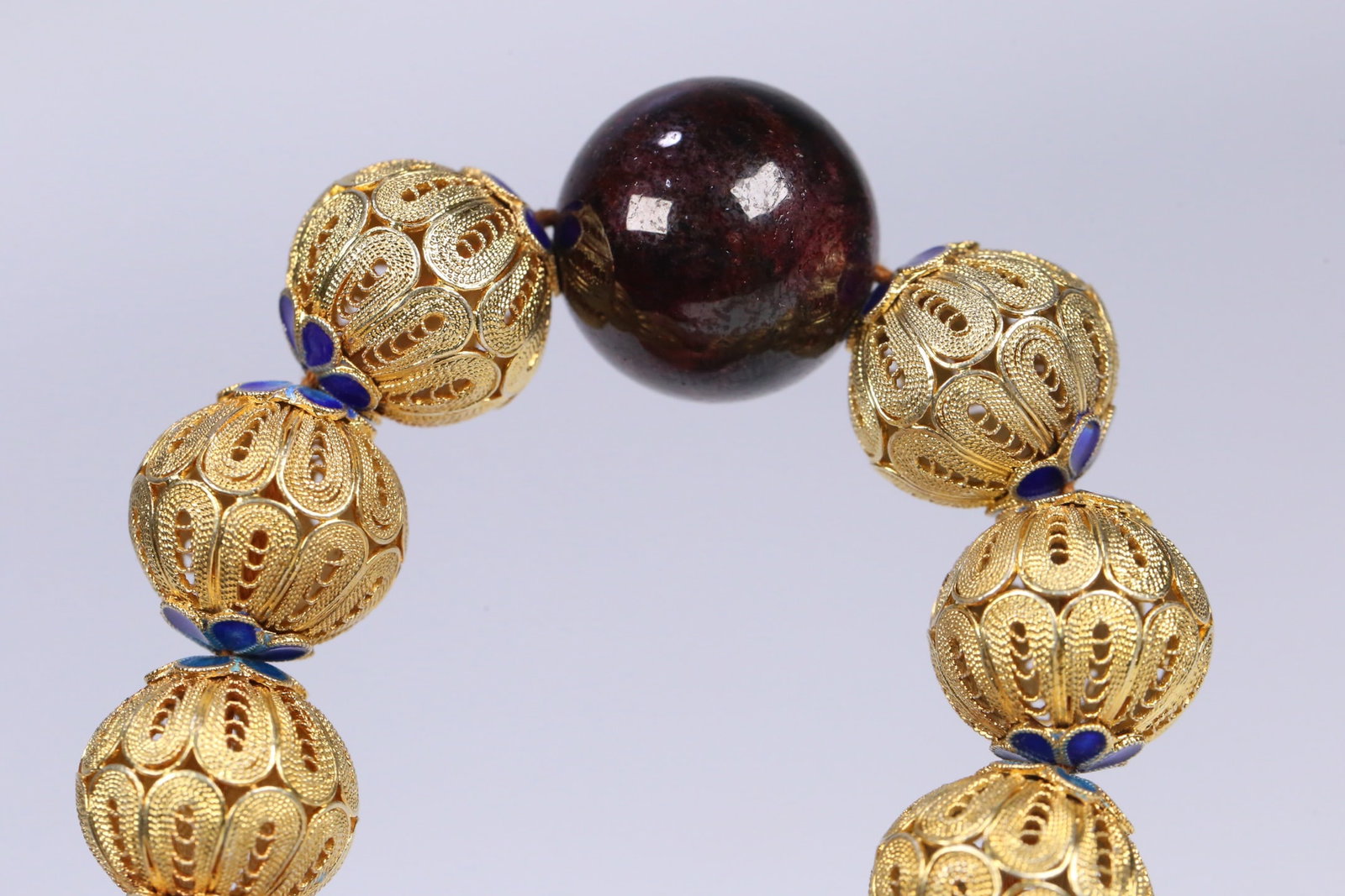 An Exquisite Gilt Silver Bracelets - 5