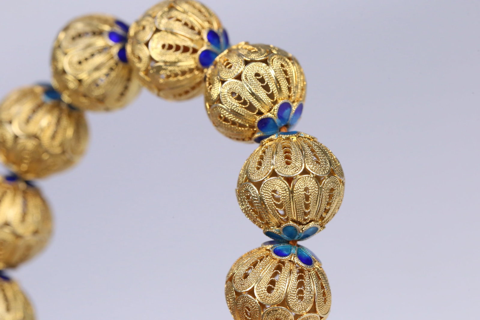 An Exquisite Gilt Silver Bracelets - 7