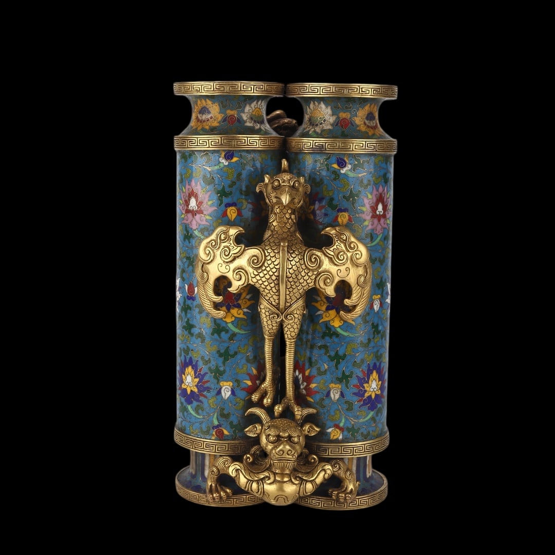 An Exquisite Cloisonne Lotus Pattern Dragon Phoenix Pattern Vase: An Exquisite Cloisonne Lotus Pattern Dragon Phoenix Pattern Vase Qing Dynasty, China Size:11inx5.9in Weight:5.4kg景泰蓝英雄双联瓶