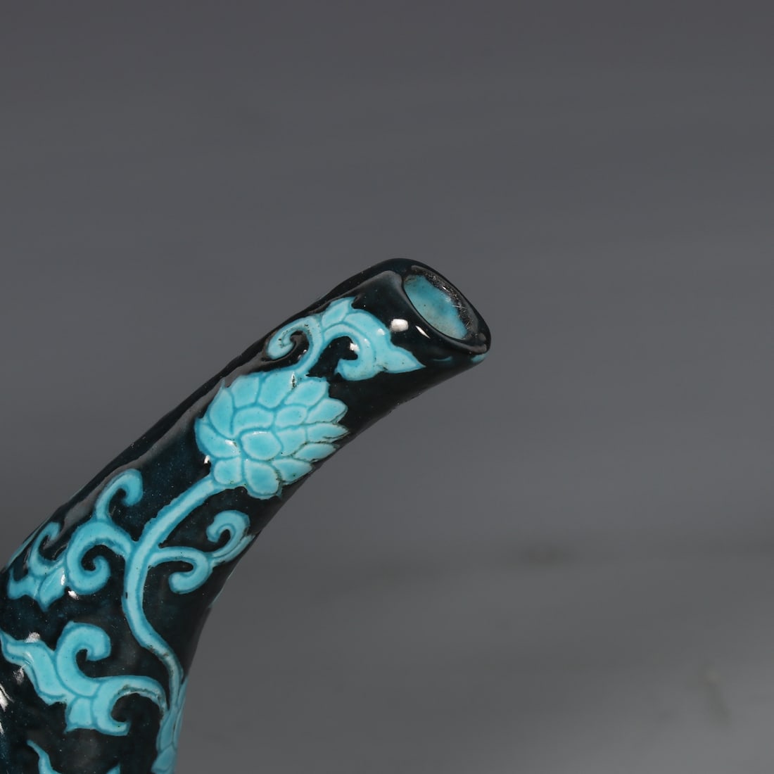 An Exquisite Blue Glazed Phoenix Pattern Lotus Pattern Teapot - 7