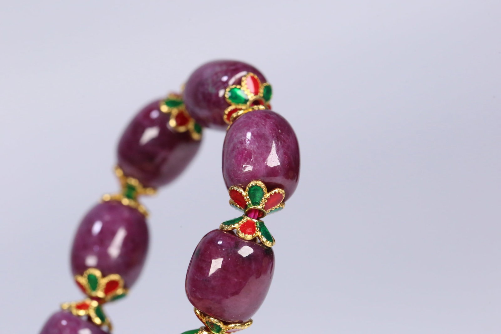 An Exquisite Ruby Bracelets - 5