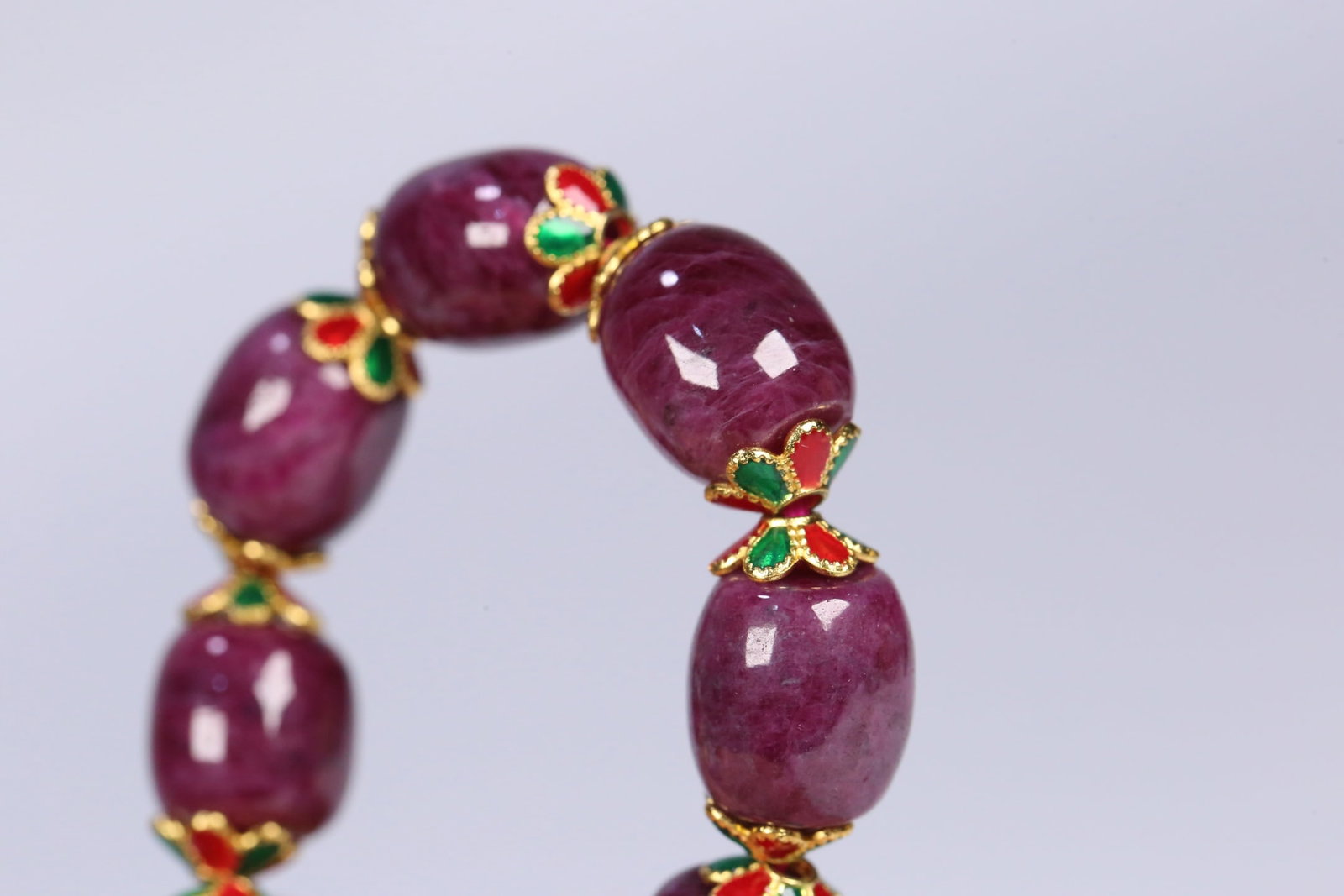 An Exquisite Ruby Bracelets - 6