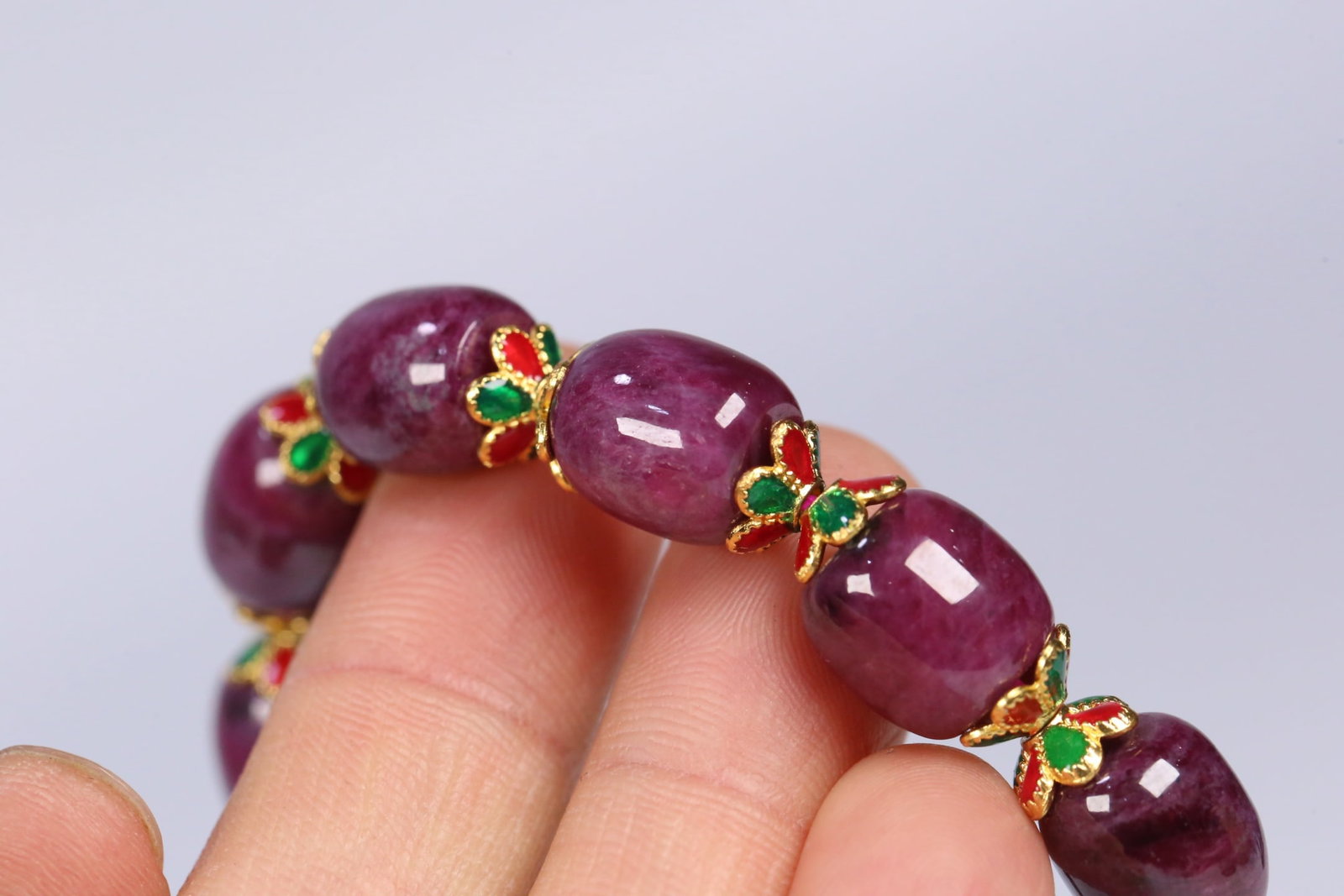 An Exquisite Ruby Bracelets - 8