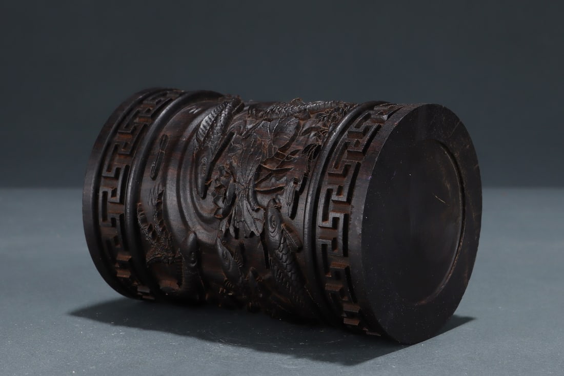 An Exquisite Eaglewood Fish Pattern Brush Pot - 8