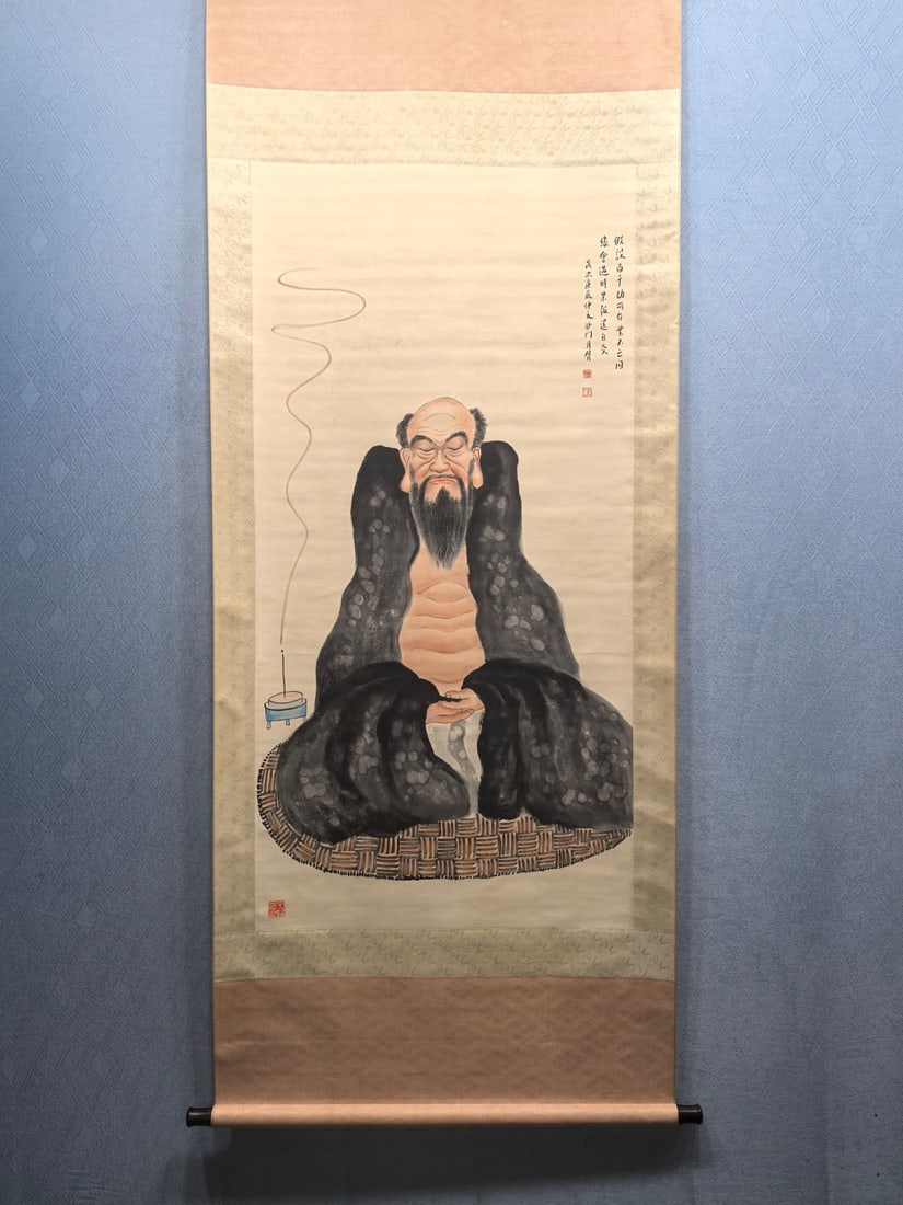 A Chinese Vertical Scroll Ink Painting of Figure on Paper: A Chinese Vertical Scroll Ink Painting of Figure on Paper Hong yi Without frame Size:26.6inx53.7in弘一人物 纸本立轴Without frame Size:67.5cmx136.5cm