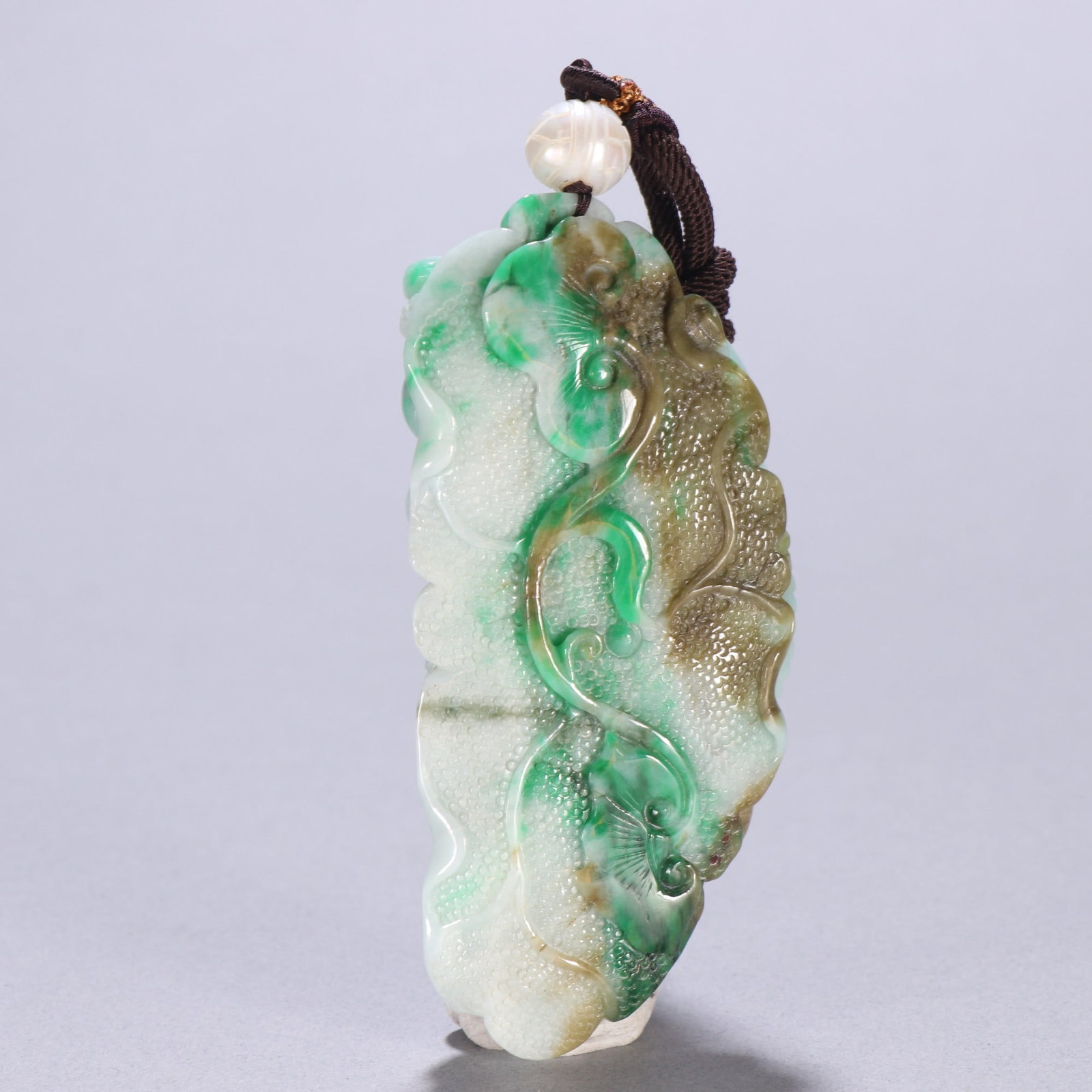 An Exquisite Jadeite Dragon Pattern Pendant - 4