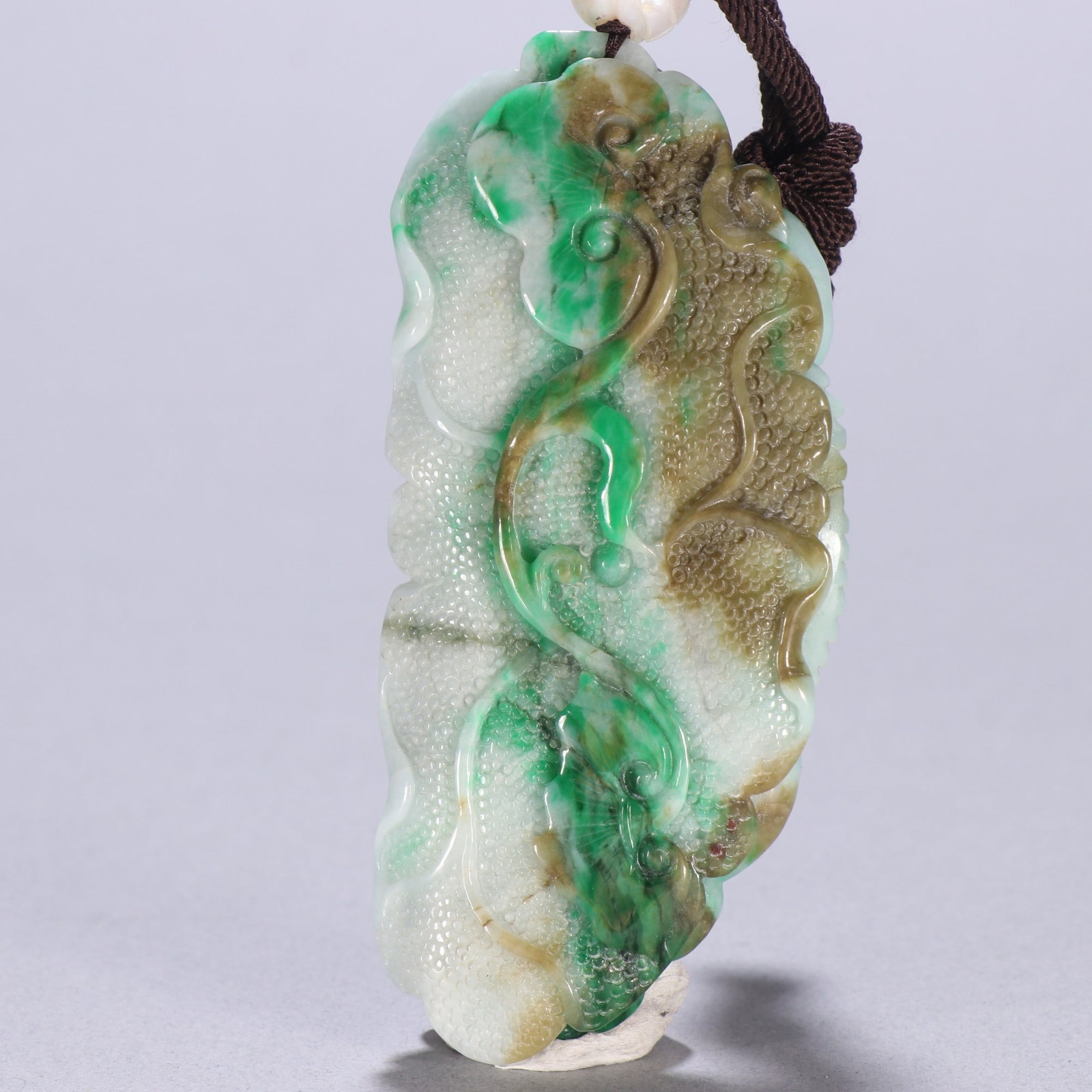 An Exquisite Jadeite Dragon Pattern Pendant - 6