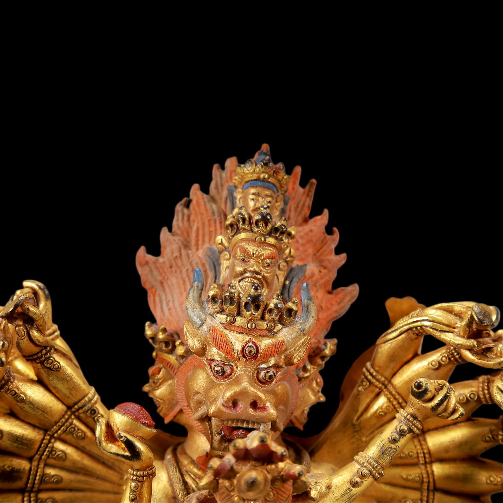 An Exquisite Gilt Bronze Statue of Vajra - 10