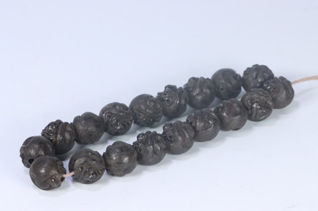 An Exquisite Eaglewood Bracelets - 5