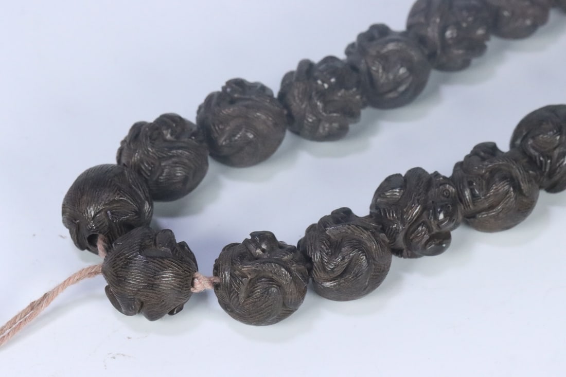 An Exquisite Eaglewood Bracelets - 7