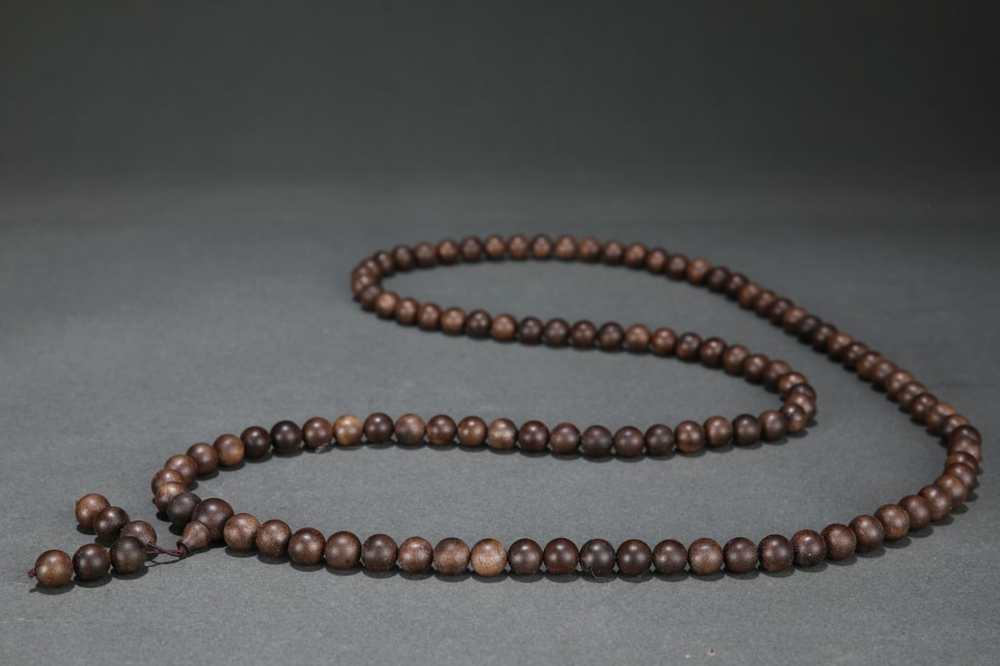An Exquisite Eaglewood Bracelets - 8
