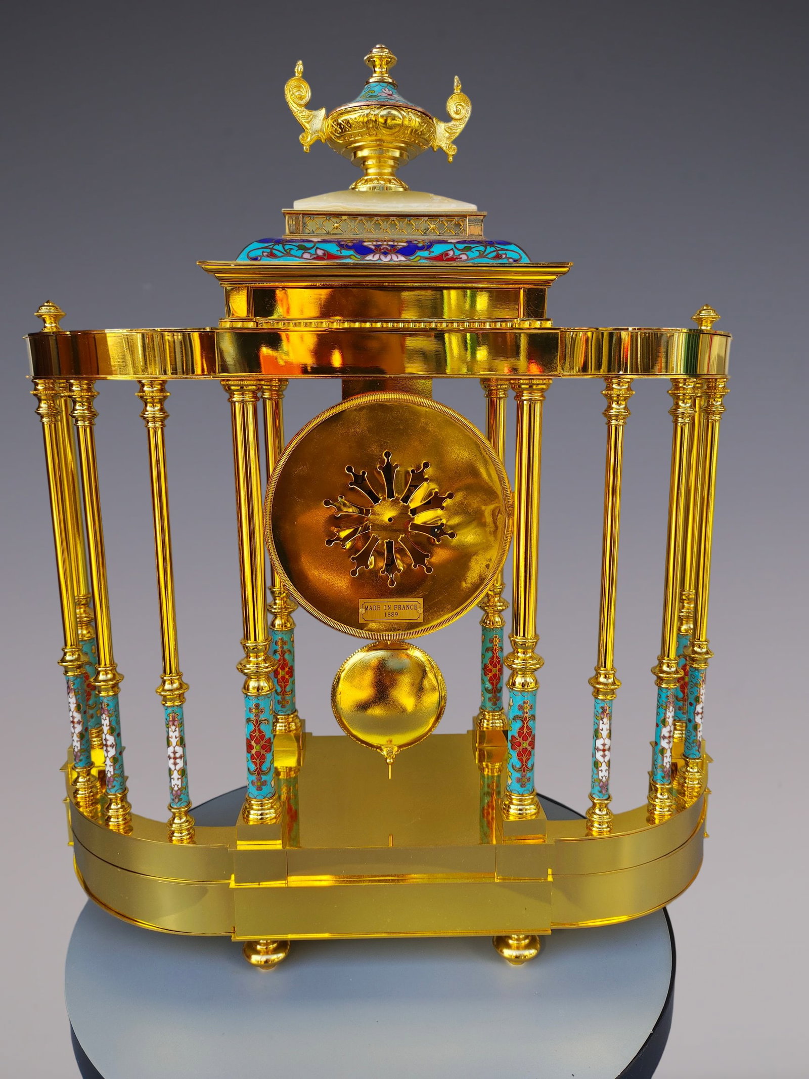 An Exquisite Gilt Bronze Lotus Pattern Clock - 6