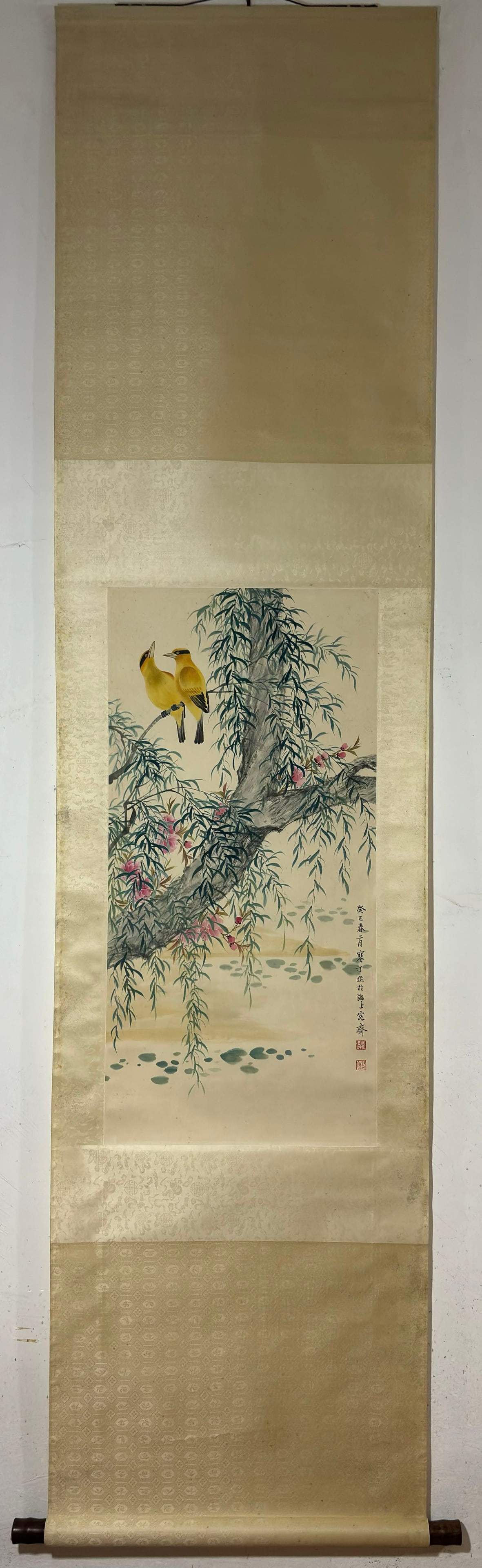 A Chinese Vertical Scroll Ink Painting of Flower and Bird on Paper: A Chinese Vertical Scroll Ink Painting of Flower and Bird on Paper Jiang hanting Without frame Size:31.9inx15.6in江寒汀花鸟图 纸本立轴Withou