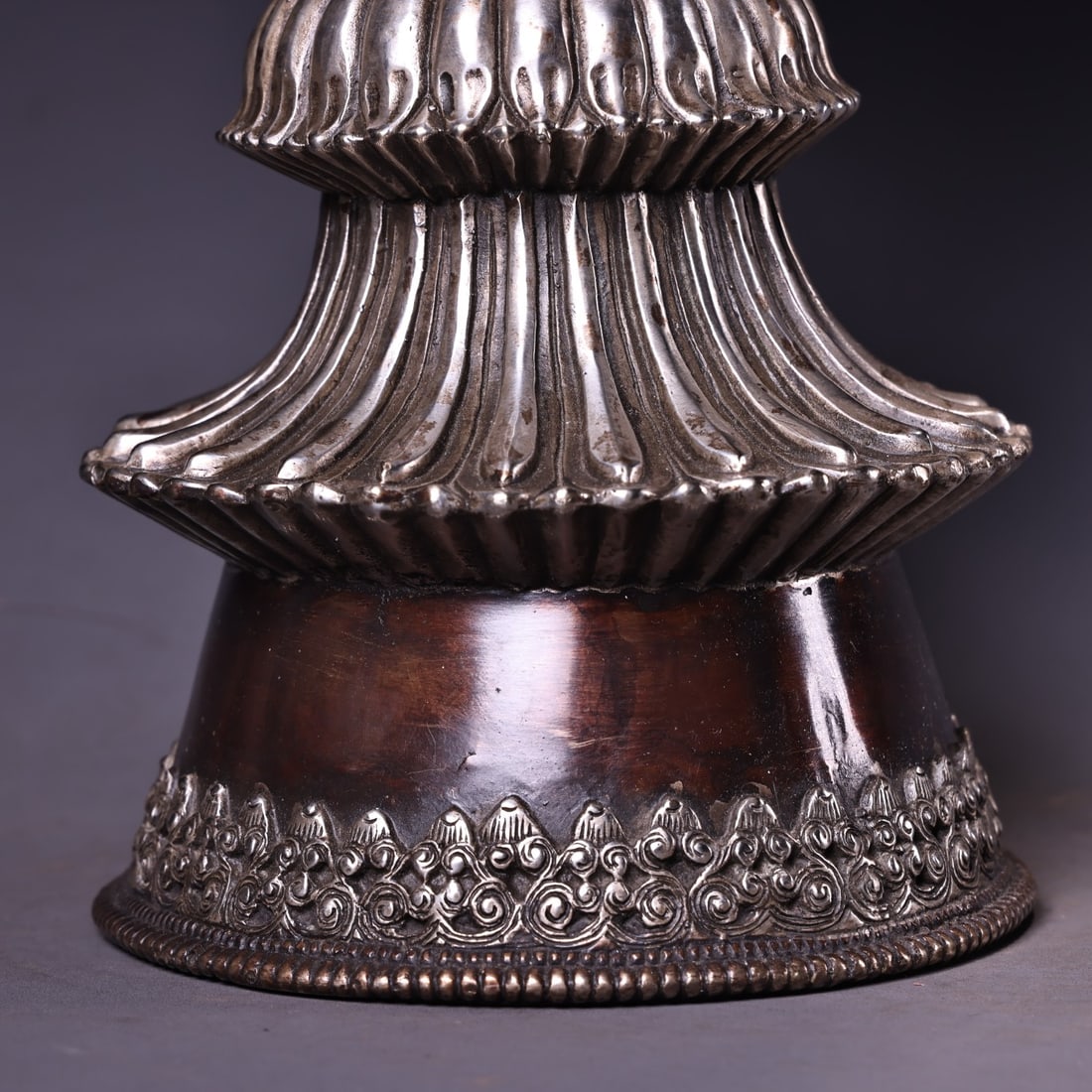 An Exquisite Silver Bronze Eight Treasures Pattern Candlestick - 7