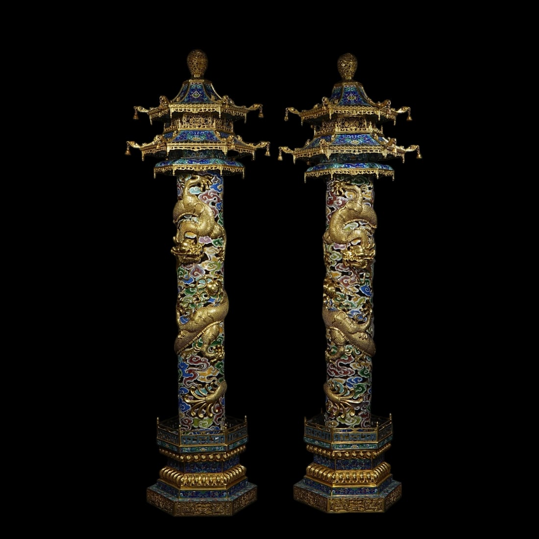 An Exquisite Cloisonne Lotus Pattern Dragon Pattern Incense Tube (1 of 9)