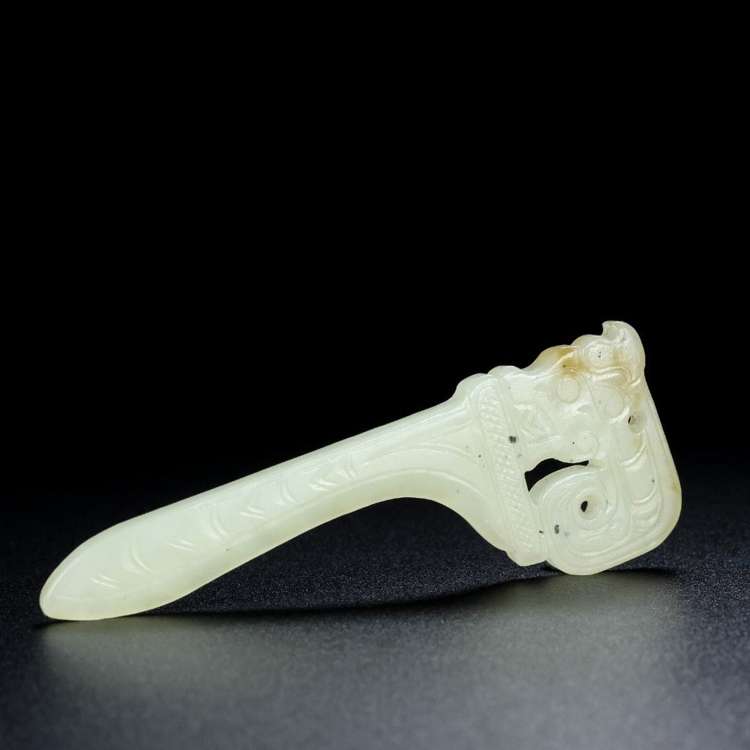 An Exquisite White Jade Dragon Pattern Knife - 4