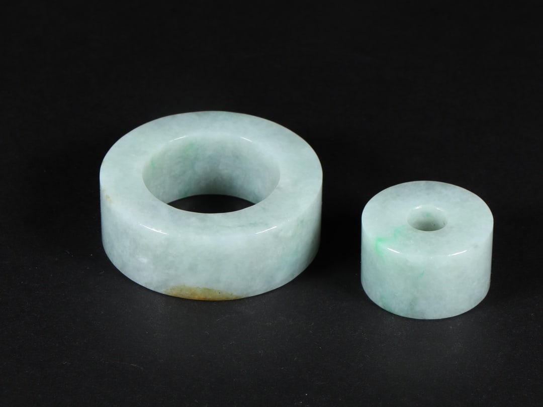 An Exquisite Jadeite Bracelets (1 of 6)