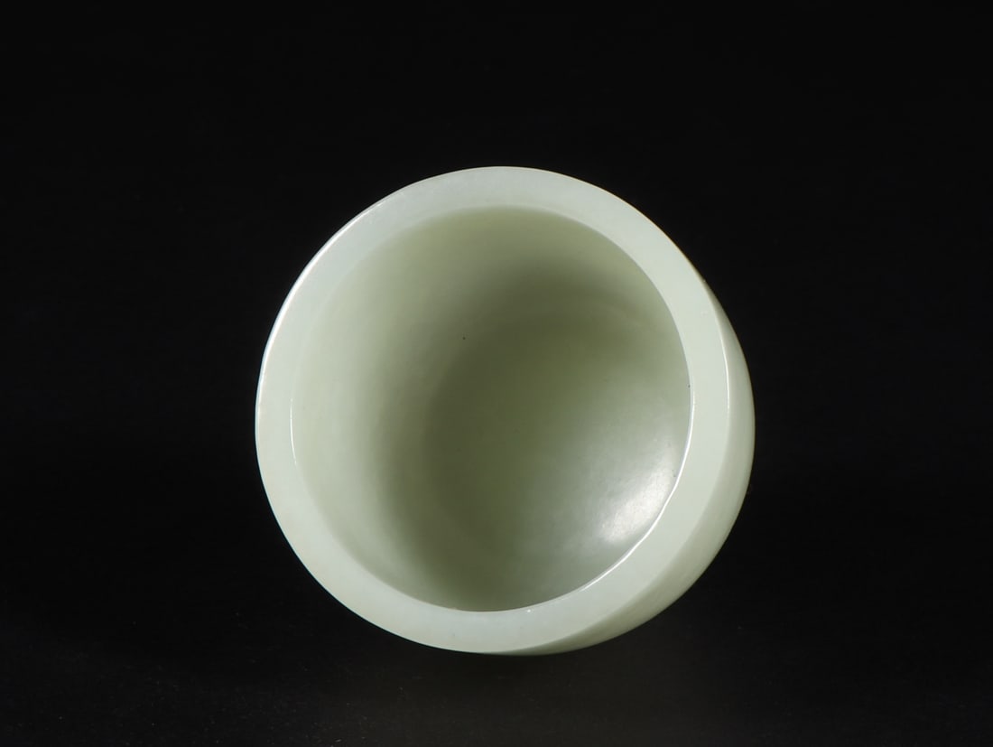 An Exquisite White Jade Cup - 6