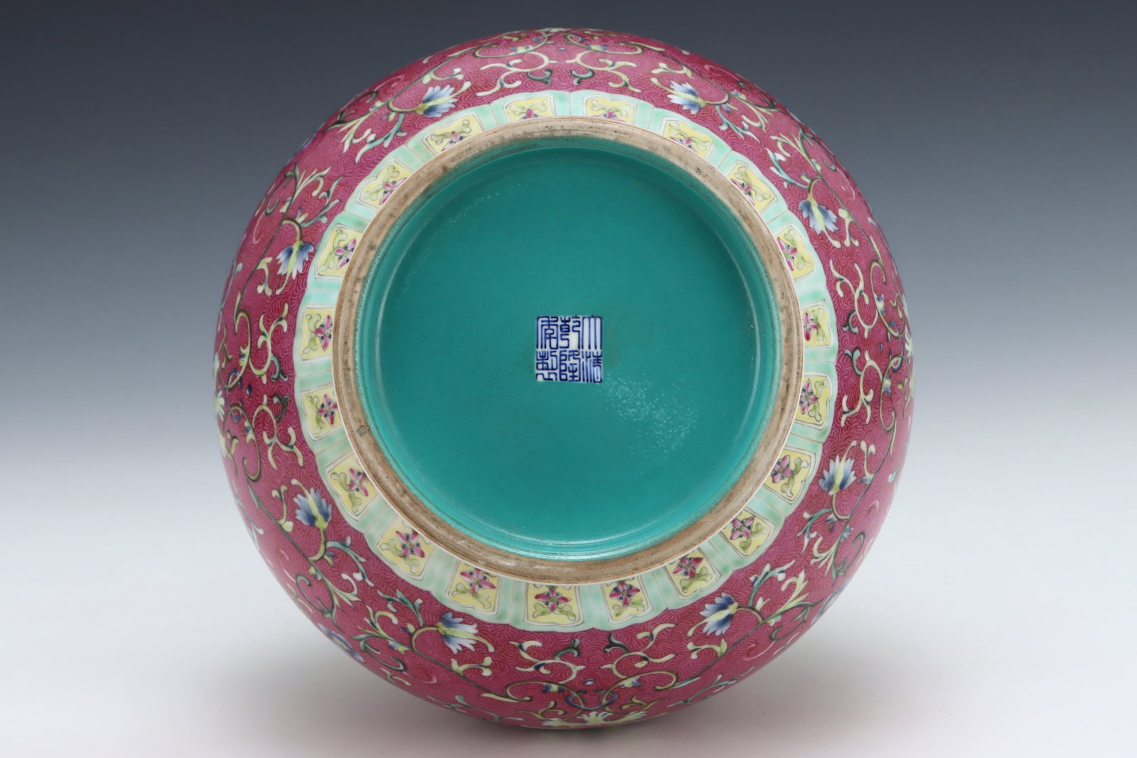A Huge Enamel Ruby Red-Glazed Lotus Pattern Vase - 8