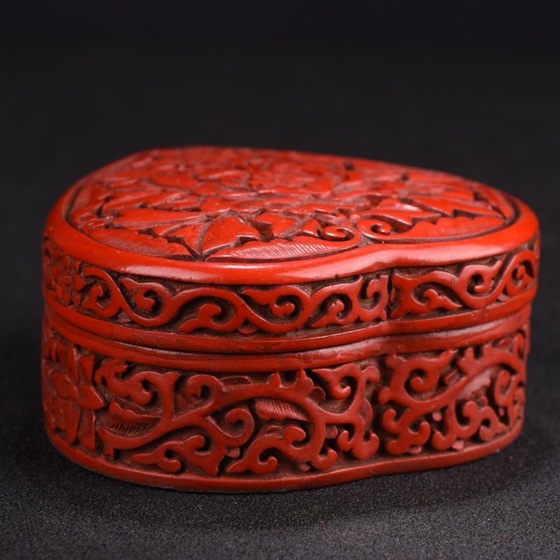 An Exquisite Carved Red Lacquer Flower Pattern Box (1 of 9)