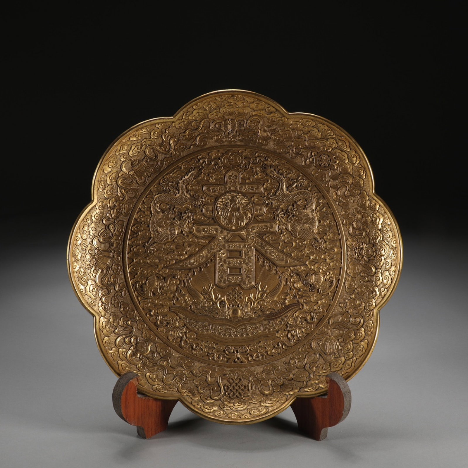An Exquisite Gilt Bronze Dragon Pattern Plate - 2