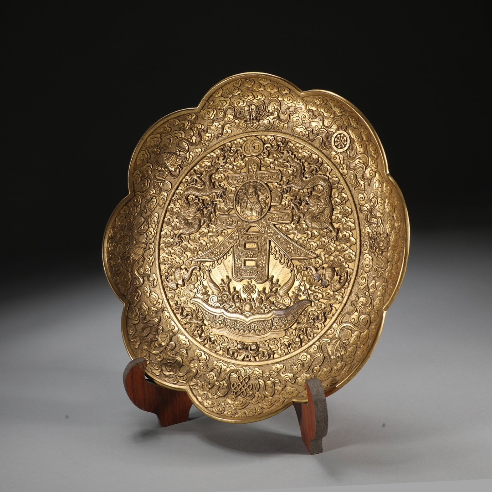 An Exquisite Gilt Bronze Dragon Pattern Plate - 3