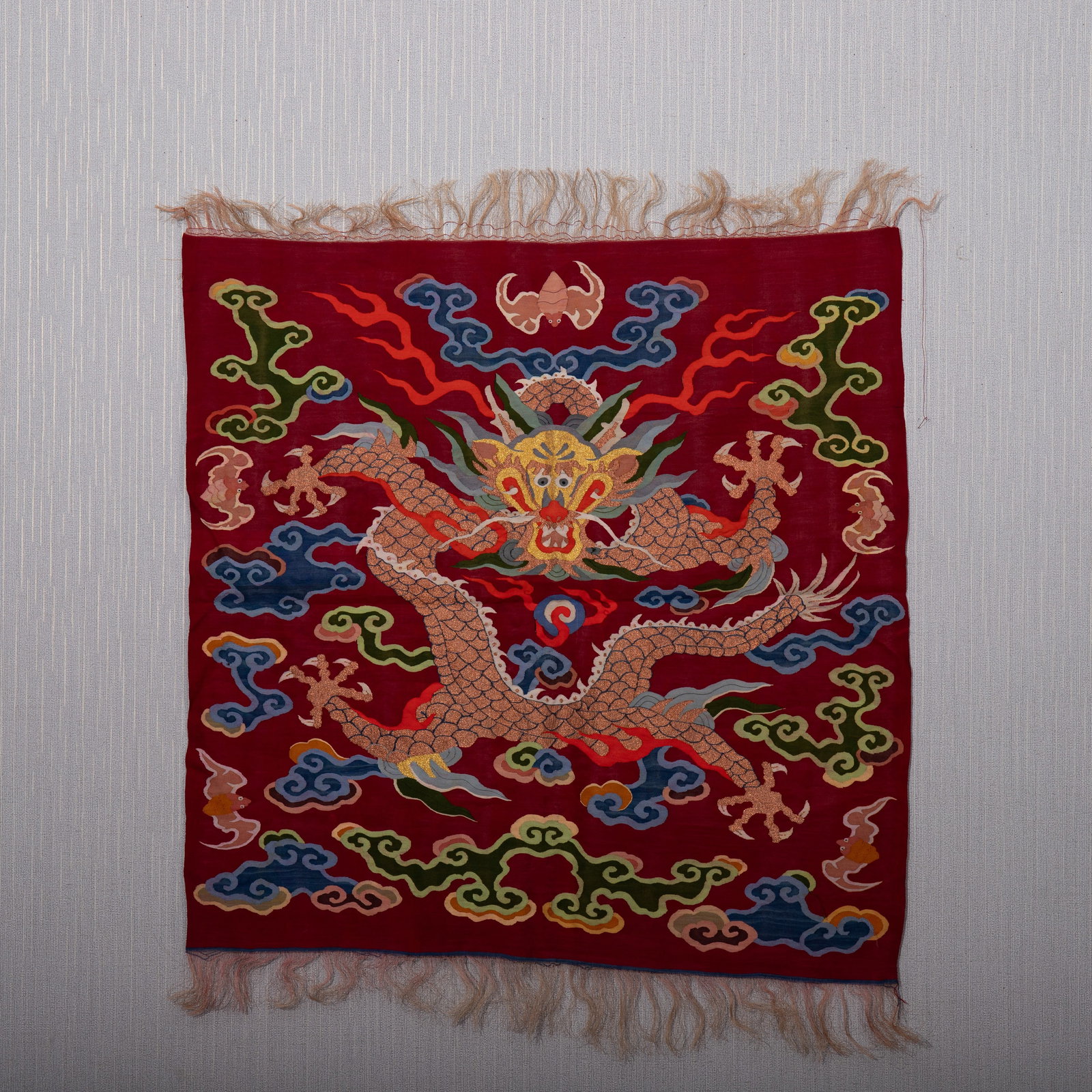 An Exquisite Kesi Embroidery Auspicious Cloud and Dragon Pattern: An Exquisite Kesi Embroidery Auspicious Cloud and Dragon Pattern,Qing Dynasty,China,Size:29.5inx28in 缂丝刺绣祥云龙图,中国清代