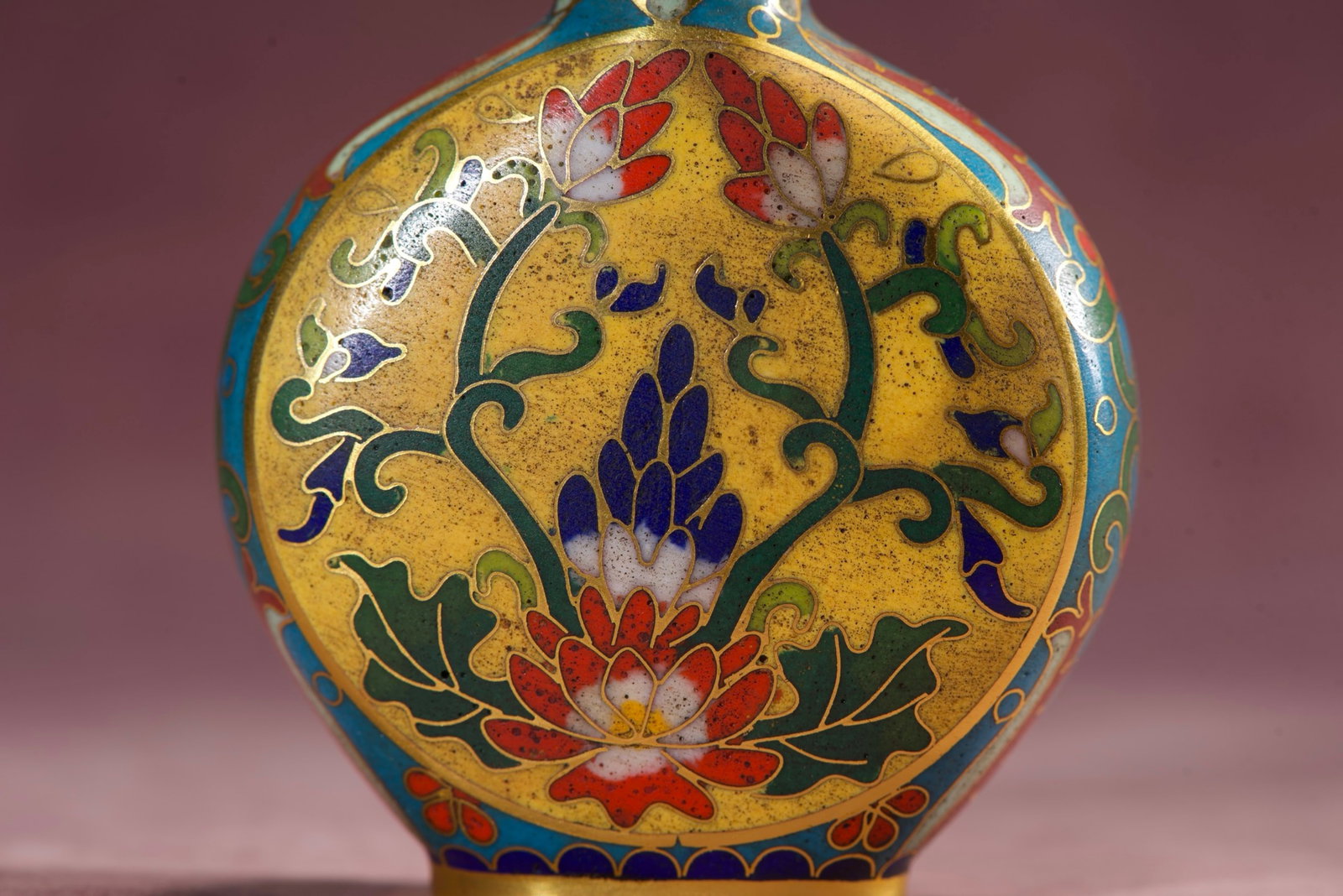An Exquisite Cloisonne Flower Pattern Snuff Bottle - 3